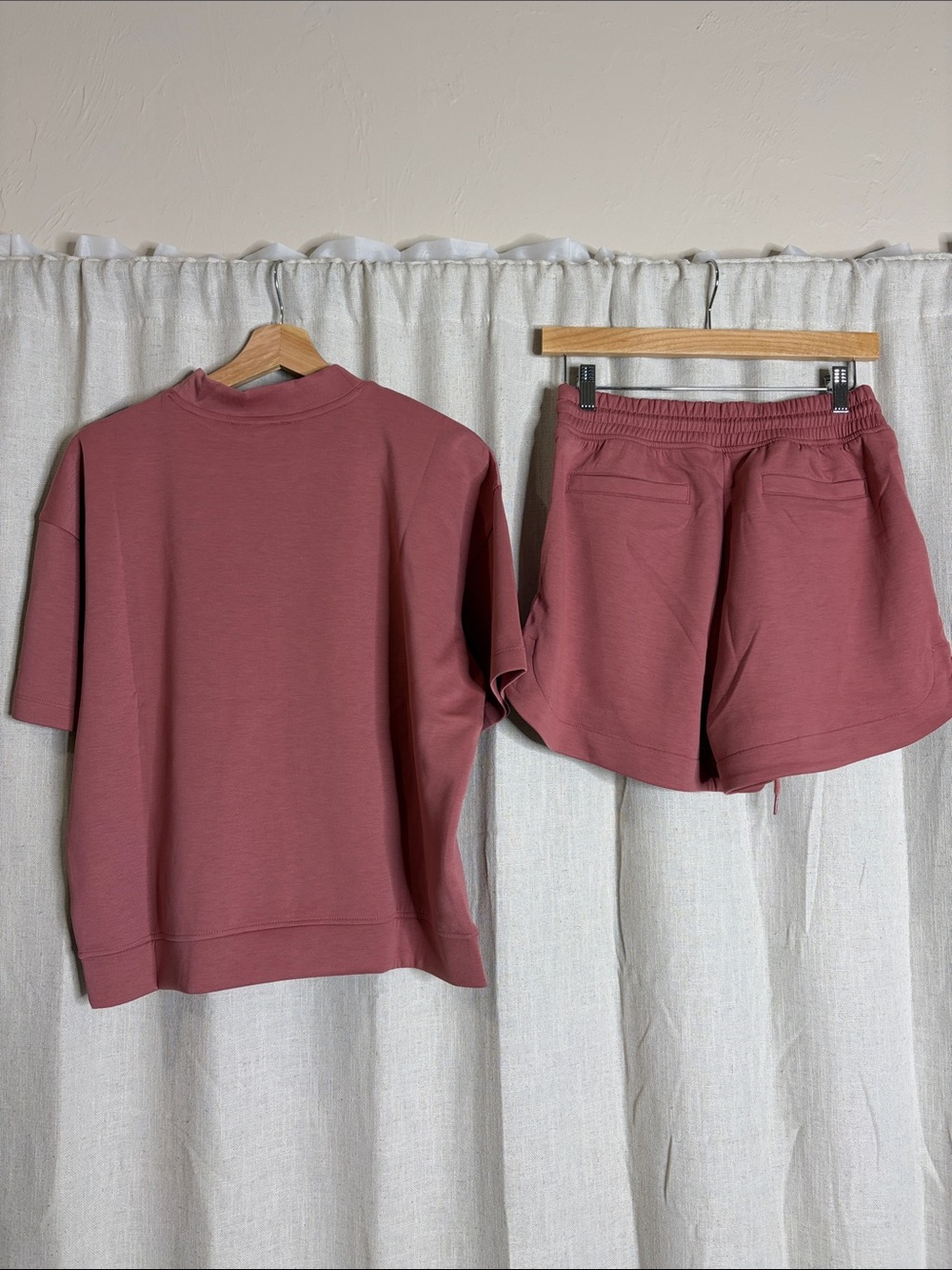 Zenana nwot Outfitters Mauve Athletic Knit Shorts and top set - Picture 3 of 3